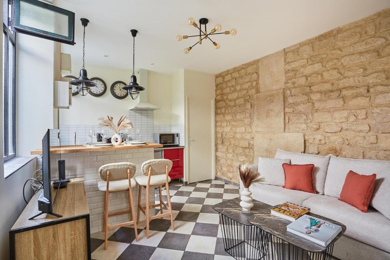Apartment Center Of Paris By Studio Prestige Esterno foto